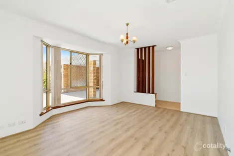 Property photo of 16 Dean Road Bateman WA 6150