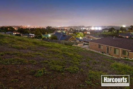 Property photo of 17 South Hidden Valley Circuit Beaconsfield VIC 3807