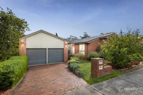 Property photo of 10 Denman Court Sunbury VIC 3429