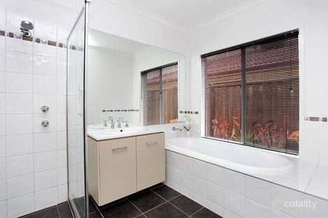 Property photo of 9 Catani Court Burnside Heights VIC 3023