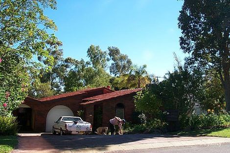 33 Regency Dr, Thornlie, WA 6108