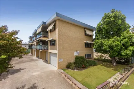 Property photo of 1/45 Kinmond Avenue Wavell Heights QLD 4012