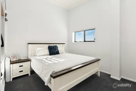 Property photo of 11 Sheldon Road Rockyview QLD 4701