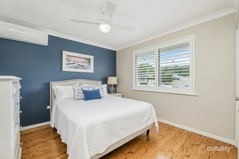 Property photo of 10 Sunshine Drive Point Clare NSW 2250
