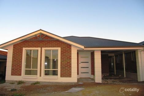 12a Hilton St, Christies Beach, SA 5165