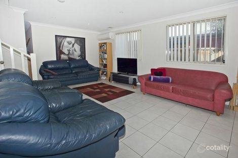 Property photo of 2/4 Burdekin Drive Albion Park NSW 2527
