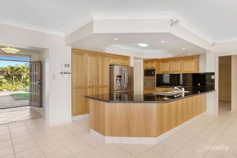 Property photo of 7 Jaeger Way Benowa QLD 4217