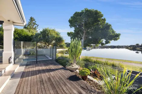 Property photo of 7 Majorca Place Parrearra QLD 4575
