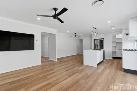 Property photo of 14 Springfields Drive Greenhill NSW 2440