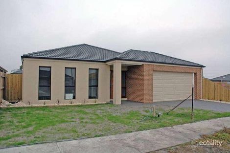 9 Kingsbarn Ct, Cranbourne, VIC 3977