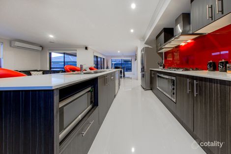Property photo of 11 Stanford Street Cranbourne West VIC 3977