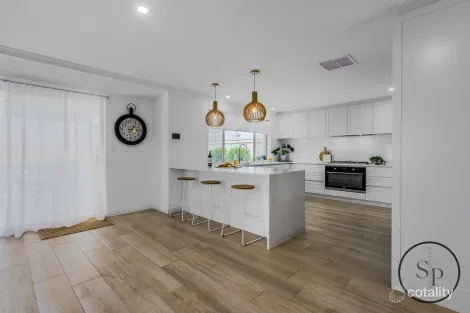 Property photo of 23 Donnybrook Turn Dawesville WA 6211