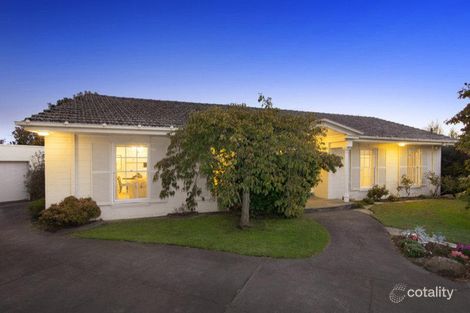 Property photo of 8 Matlock Court Caulfield North VIC 3161