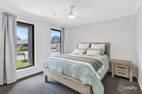 Property photo of 30 Restful Way Armstrong Creek VIC 3217