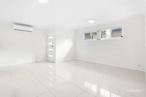 Property photo of 43 Lucena Crescent Lethbridge Park NSW 2770