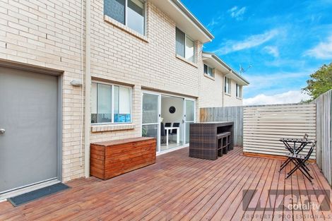 Property photo of 2/212 Brunker Road Adamstown NSW 2289