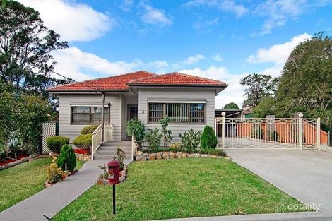 8 Sylvanus St, Greenacre, NSW 2190