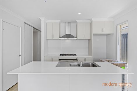Property photo of 33 Kingfisher Road Eglinton WA 6034