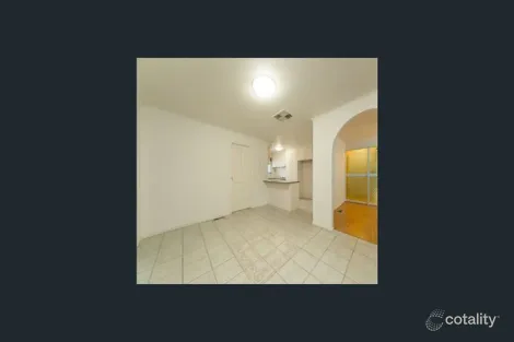 Property photo of 19 John Edgcumbe Way Endeavour Hills VIC 3802