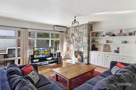 11 Velma Gr, Ringwood East, VIC 3135