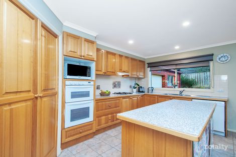 Property photo of 2 Eyton Close Chirnside Park VIC 3116