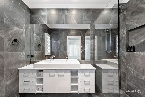 17 John Francis Dr, Carrara, QLD 4211