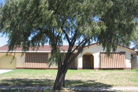 Property photo of 27 Far View Crescent Ridgehaven SA 5097