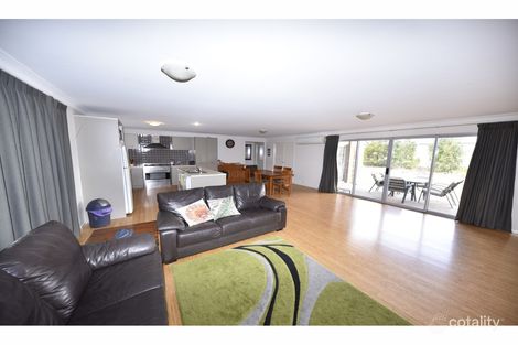 Property photo of 15 Kurrajong Road Gatton QLD 4343