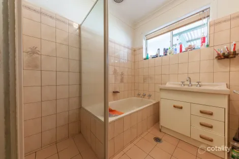 Property photo of 450 Alldis Avenue Lavington NSW 2641