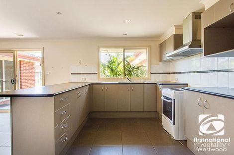 Property photo of 10 Bridlepath Drive Truganina VIC 3029