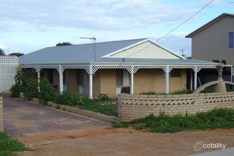 8 Dalton St, Jurien Bay, WA 6516