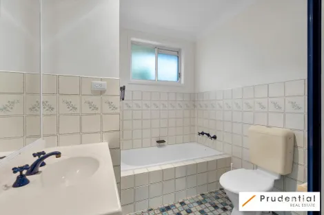 Property photo of 40 Wilson Crescent Narellan NSW 2567