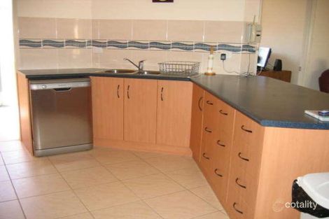 Property photo of 18 Longreach Court Tannum Sands QLD 4680
