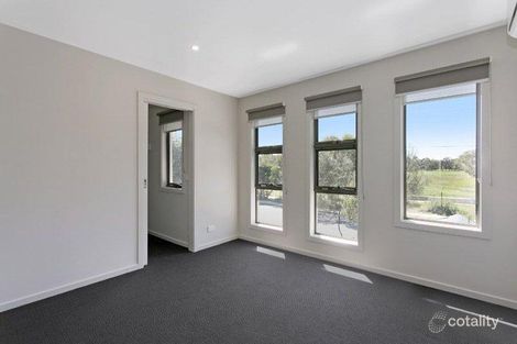 Property photo of 77 Box Forest Road Glenroy VIC 3046