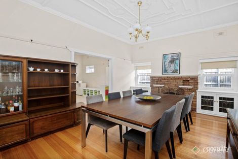 Property photo of 221 Centre Road Bentleigh VIC 3204