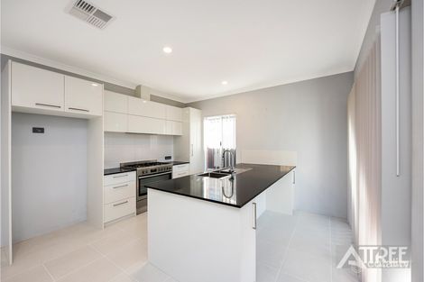 Property photo of 12 Halite Way Treeby WA 6164
