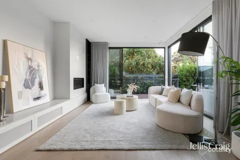 Property photo of 32A Carlton Street McKinnon VIC 3204