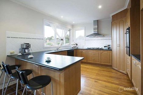 Property photo of 17 Glenda Street Doncaster VIC 3108