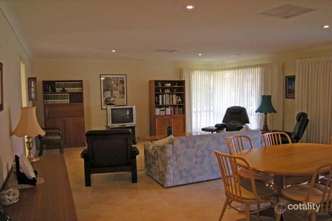 Property photo of 8 Marimba Circuit Glenroy NSW 2640