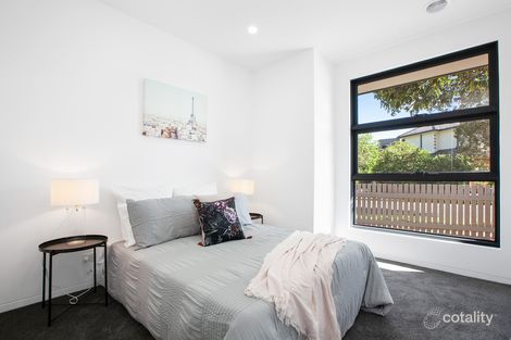 Property photo of 70 Oakhill Avenue Reservoir VIC 3073