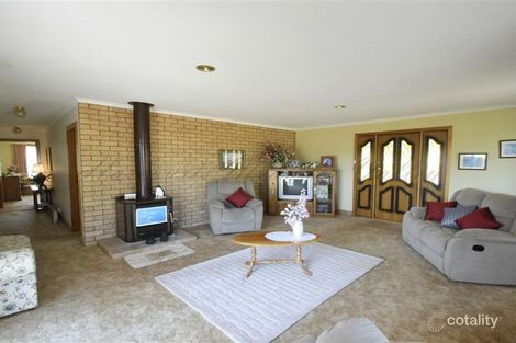 13 Meander Valley Rd, Westbury, TAS 7303