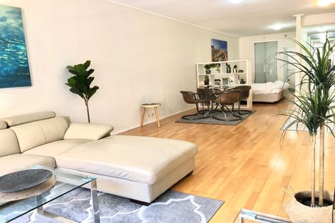 Property photo of 705/355-359 Kent Street Sydney NSW 2000