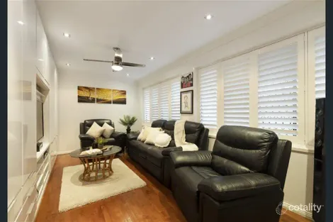 Property photo of 6 Gorlois Court Carindale QLD 4152