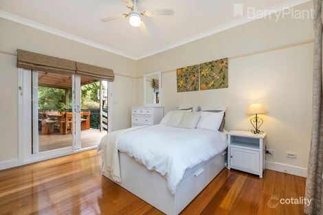 Property photo of 5 Jordan Grove Glen Waverley VIC 3150