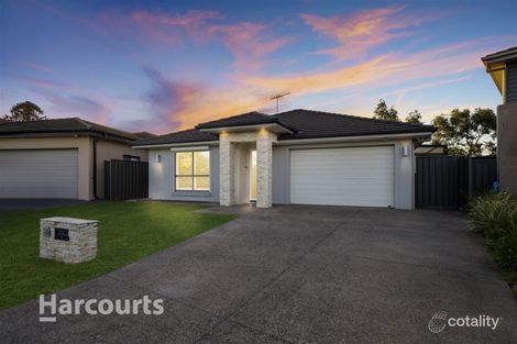 Property photo of 16 Bangalow Place Hoxton Park NSW 2171