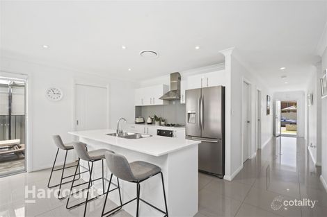 Property photo of 16 Bangalow Place Hoxton Park NSW 2171