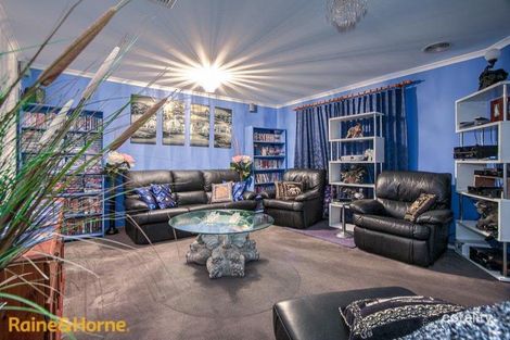 Property photo of 1 Piping Lane Sunbury VIC 3429