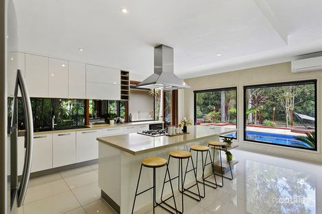 Property photo of 6 Chiquita Court Dundowran Beach QLD 4655