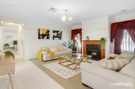Property photo of 2 Alexandra Mews Langwarrin VIC 3910