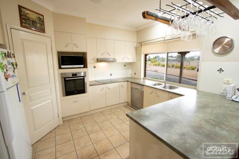 Property photo of 19 Graham Court Hatton Vale QLD 4341